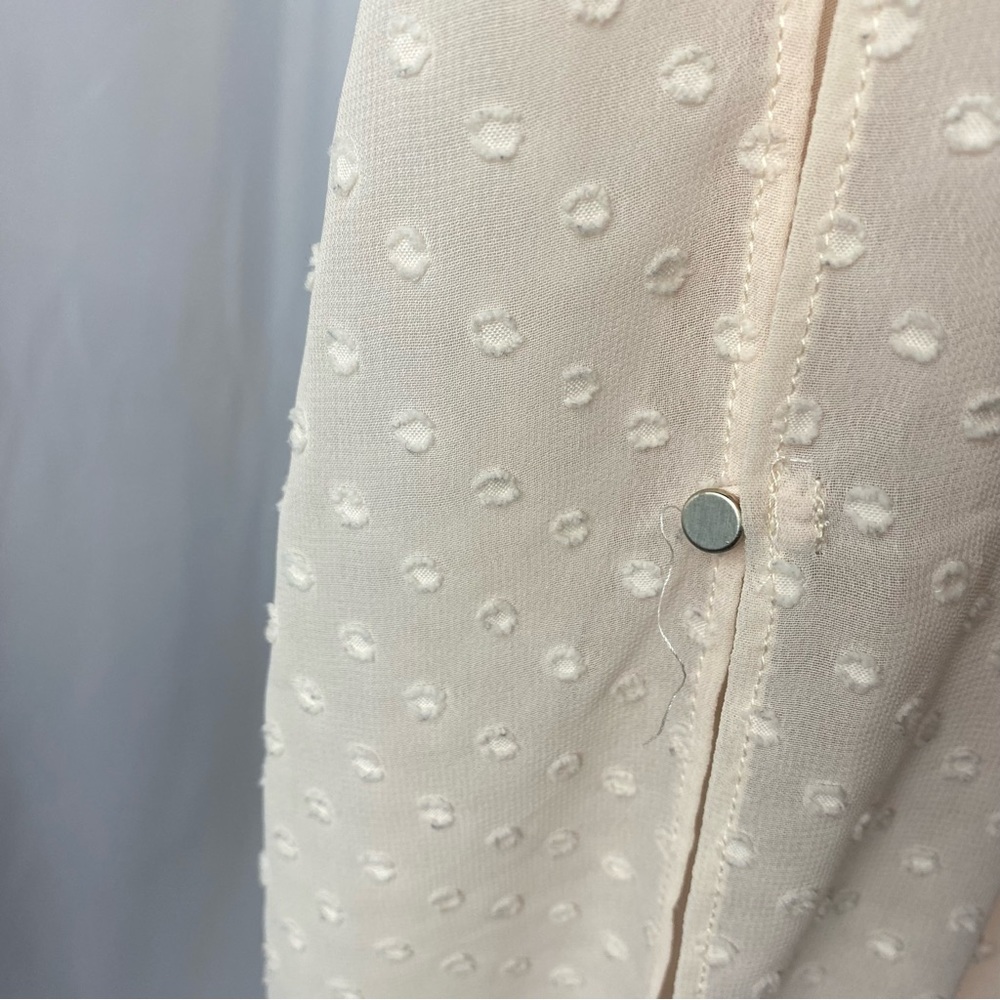 The Limited Peach Polka Dot Blouse with Side Slit Shoulders, Size 2X. - Picture 3 of 9